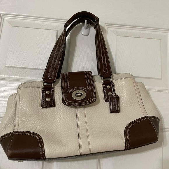 Vintage Coach Hamilton pebble leather handbag - Picture 2 of 11